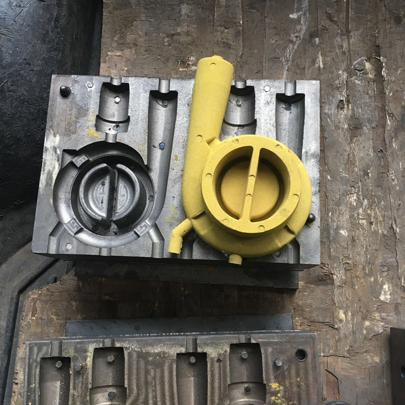 Kako spriječiti nedostatke poroznosti uzrokovane povećanom vlagom tijekom proizvodnje odljevaka pomoću obložene pijeske tehnologije ljeti?